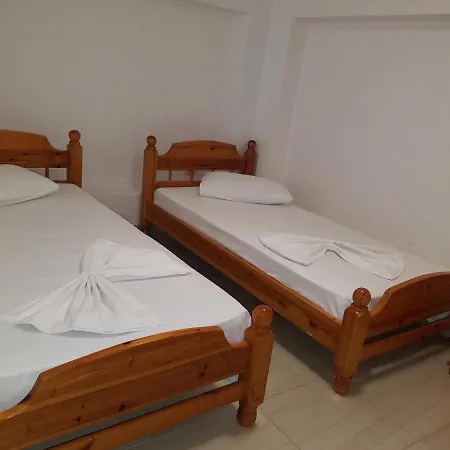Duplex Berti 아파트 Sarandë