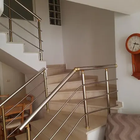 Duplex Berti Sarandë